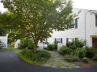 33 Concord Rd, Westford, MA 01886