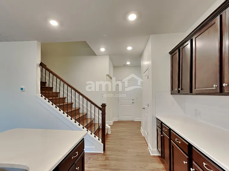 149 Hazel Park Dr — Photo 4