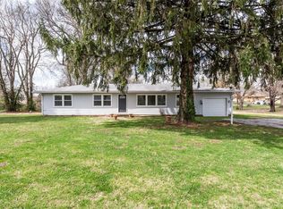 109 Countryside Ln, Fairview Heights, IL