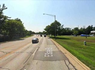 33W897 State St, Geneva, IL 60134