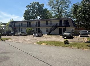 101 S Locust St, Searcy, AR 72143