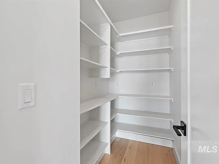 8369 W Meltwater Ln — Photo 3