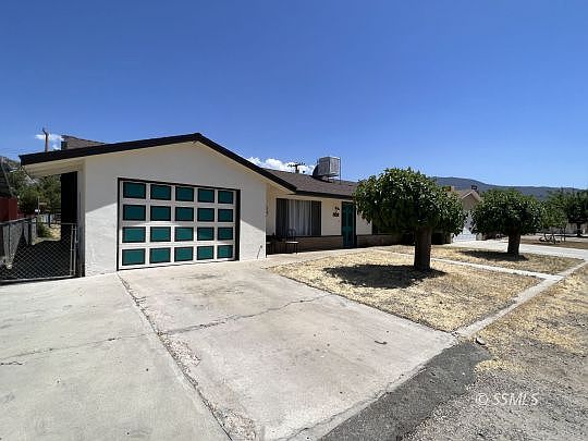 1st image of 2616 Flower St