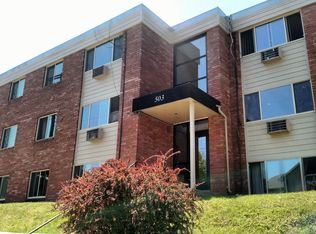 Cherokee Bluff Apartments, Saint Paul, MN 55107