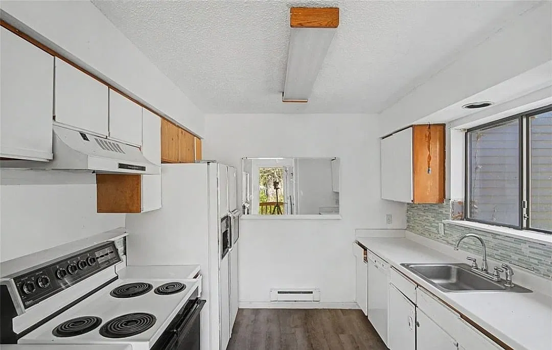 2 bed, 1164 sqft, $2,150 — Photo 2