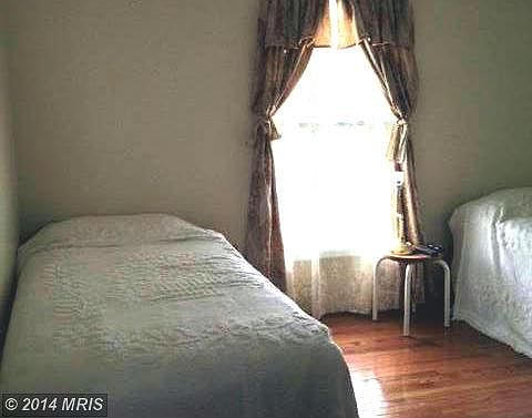 4th image of 37 Lloydminster Ct