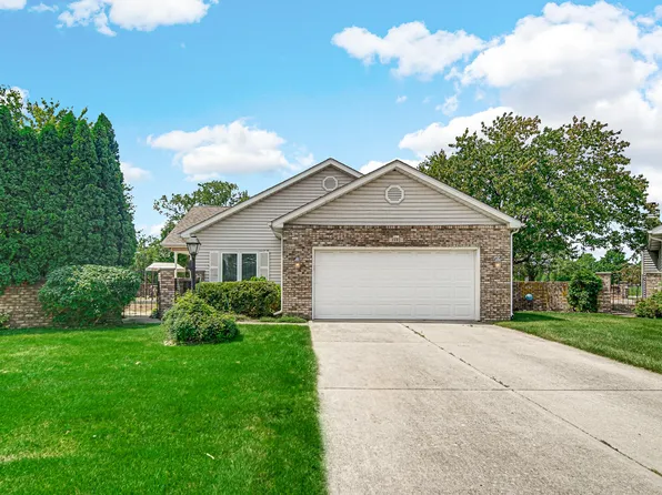 1592 Lilac Ct, Hobart, IN 46342