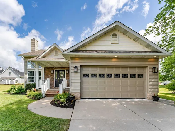 1109 Andrew Dr, Morgantown, WV 26508