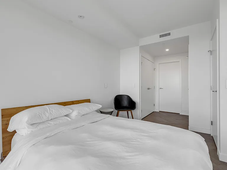 1480 Howe St #5X05 — Photo 11