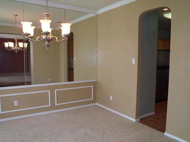 4 bed, 2.5 bath, 3083 sqft, $2,450 — Photo 4