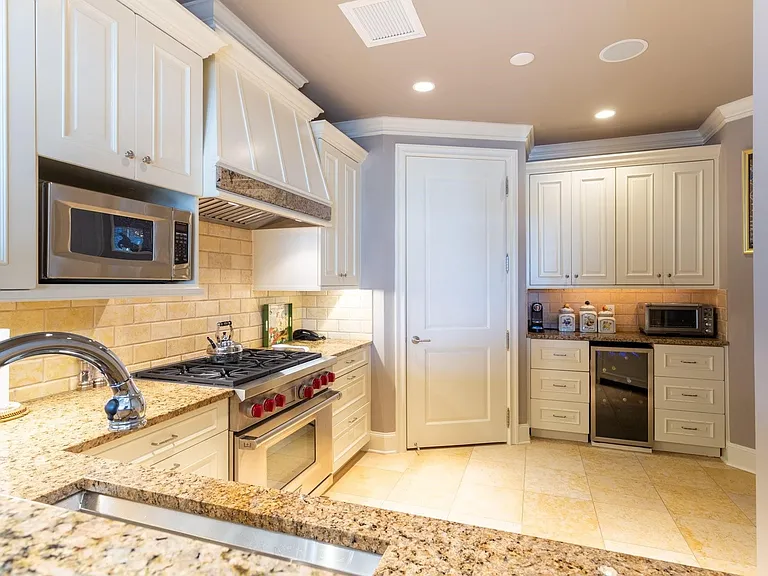 2525 N Pearl St #1105 — Photo 10