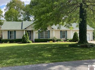 2115 Brookhaven Dr, Murray, KY 42071
