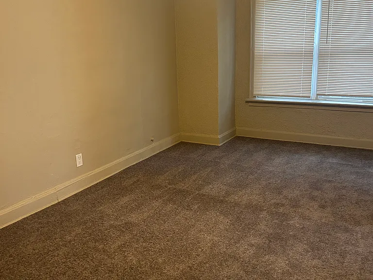 3606 E 12th St #3606 — Photo 5