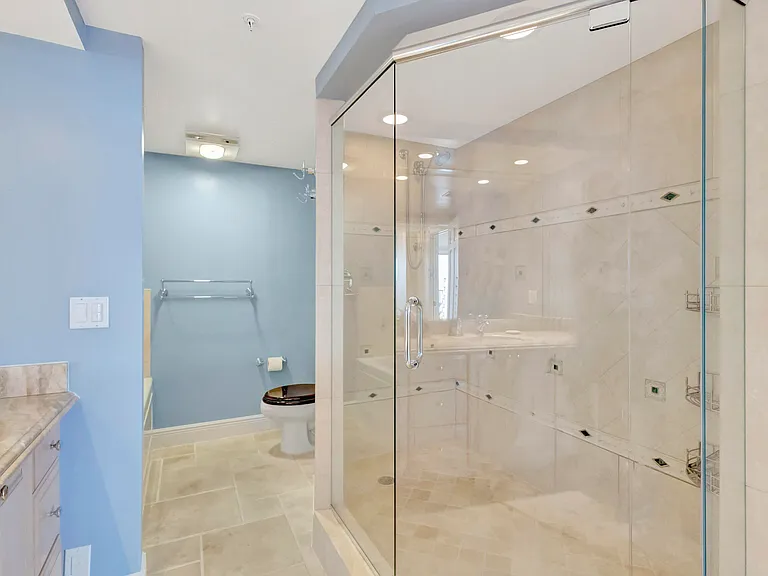 400 Beach Rd #804 — Photo 24