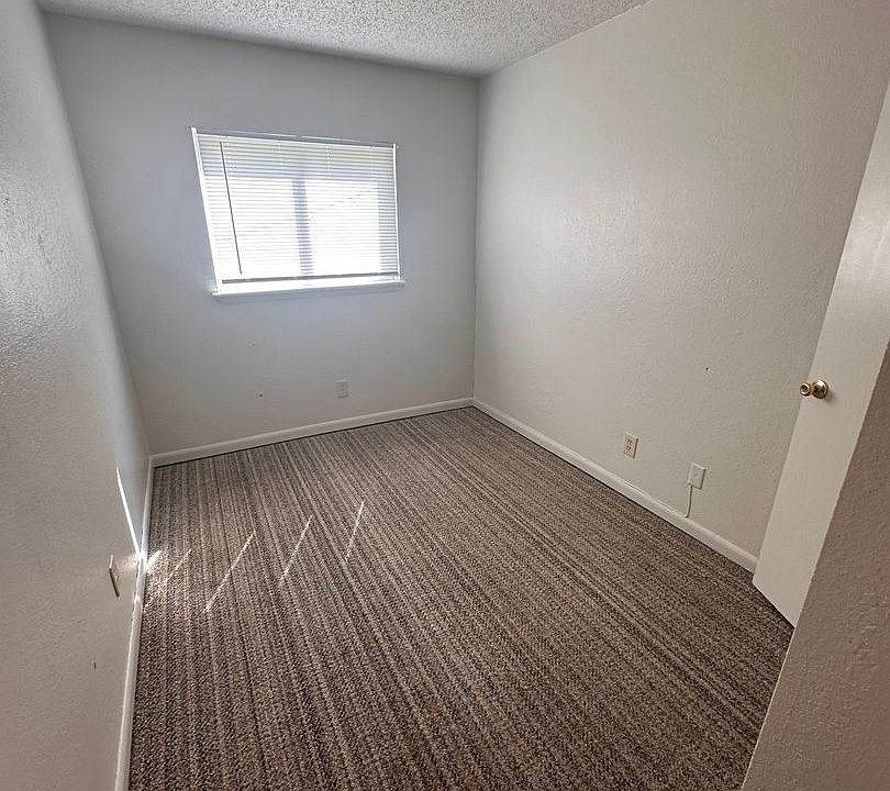 1st image of 1520 E 17th St N #1544-101