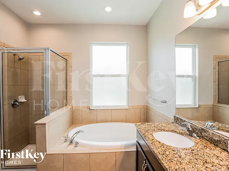 7719 E 110th Ave — Photo 10