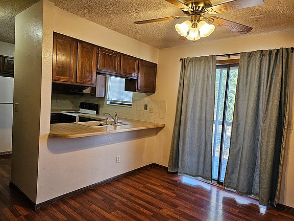 4th image of 1837 22nd St APT 1