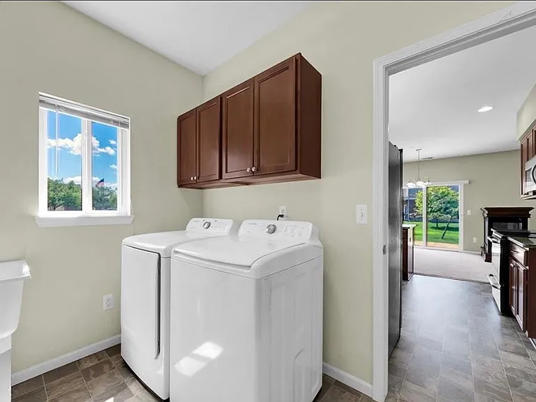 14357 Shadywood Dr — Photo 5