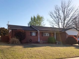 418 W Fairchild Dr, Midwest City, OK 73110