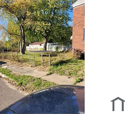 3rd image of 18401 Norwood St
