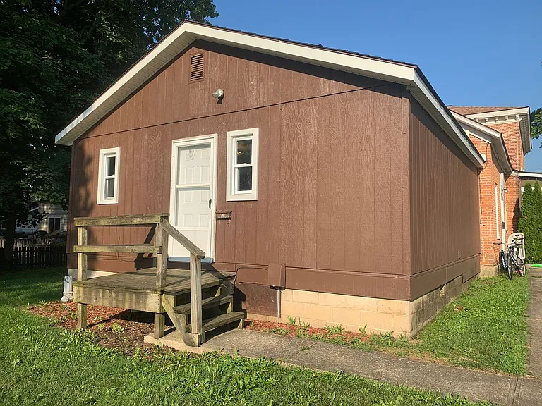 763 N Main St — Photo 1