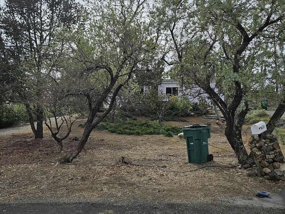 1st image of 255 Danforth Dr