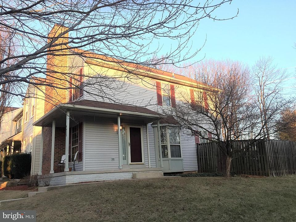 1st image of 6915 Hovingham Ct