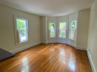 10 Dane Ave #A, Somerville, MA 02143