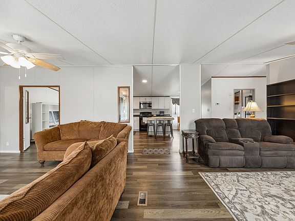 3rd image of 6027 Nugget Dr