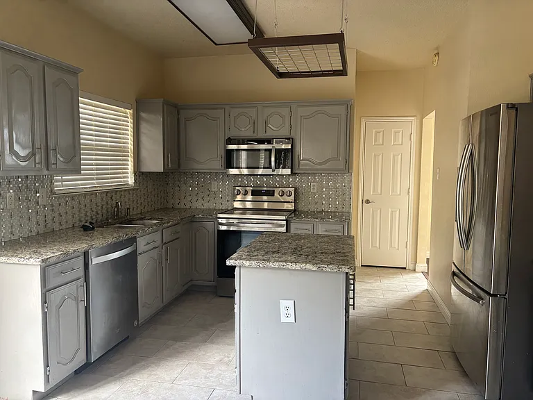 18516 Timber Oaks Dr — Photo 15