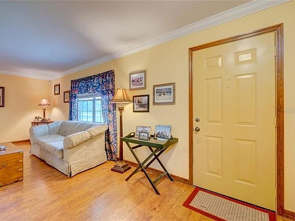 4th image of 6087 Fairway Dr