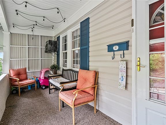 3rd image of 417 Eureka St