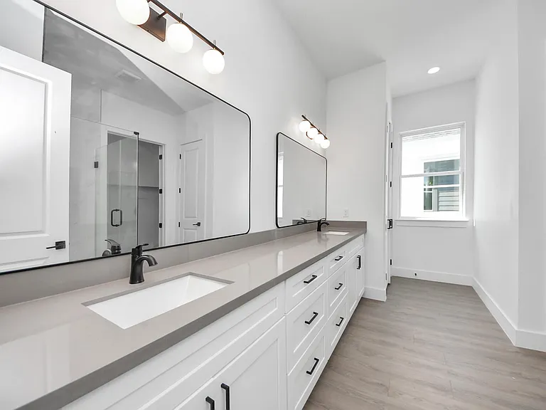 4133 E Toliver St — Photo 21