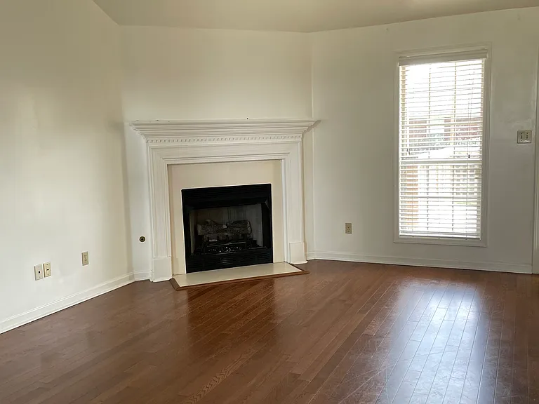 214 Fairway Blvd — Photo 10