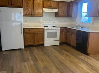 2406 Merrill St, Sterling, IL 61081