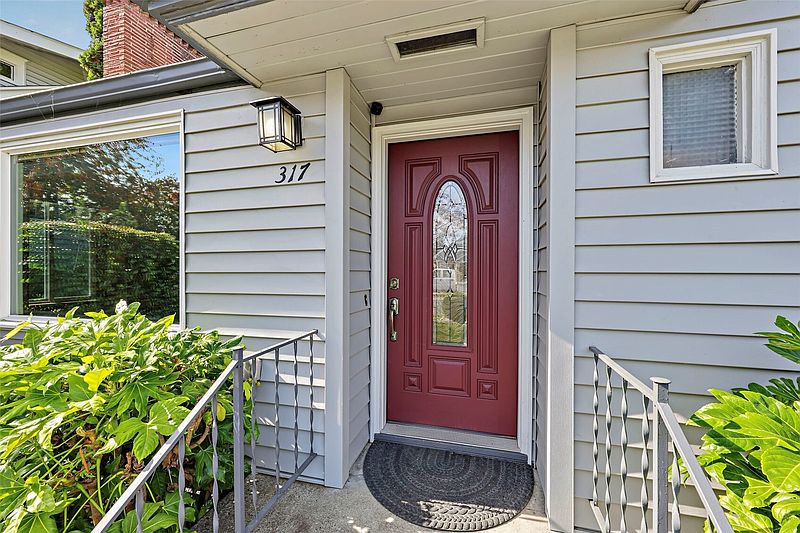 3rd image of 317 Williams Avenue N