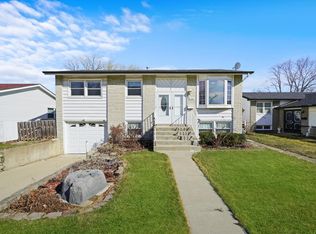 682 Debra Dr, Des Plaines, IL