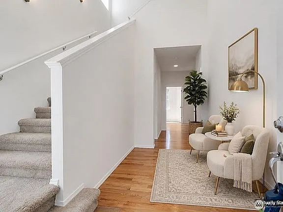 4 bed, 2.5 bath, 2161 sqft, $3,700 — Photo 3