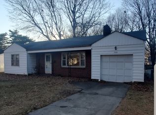 1535 S Kentwood Ave, Springfield, MO 65804