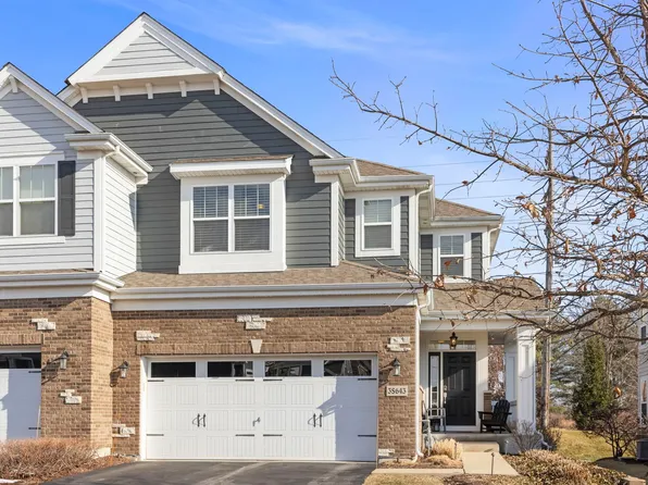 3S643 Breme Dr E, Warrenville, IL 60555