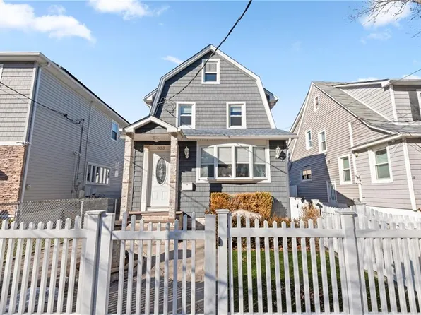 833 Delafield Ave, Staten Island, NY 10310