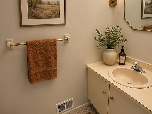 3rd image of 84 Chestnut Way