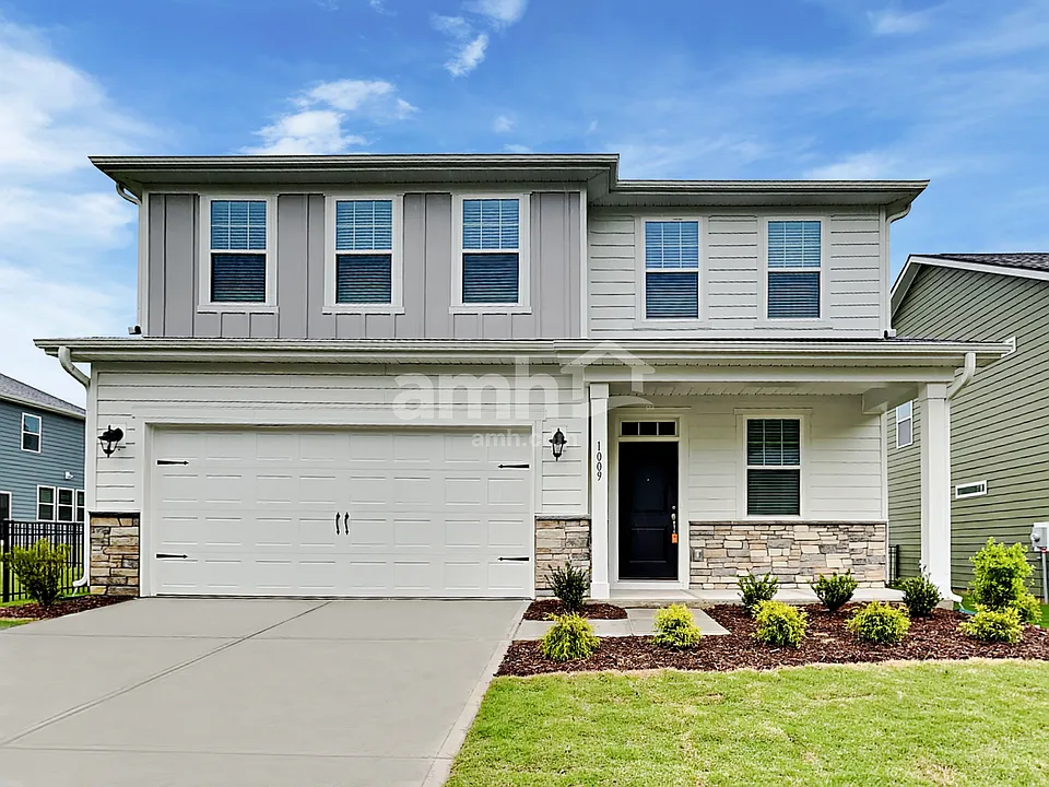 1009 Noah Ct