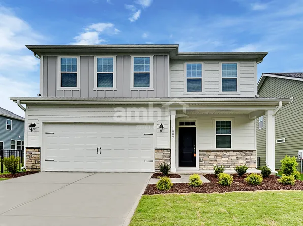 1009 Noah Ct, Charlotte, NC 28214