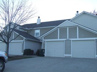 4604-A NE Whispering Winds Dr, Lees Summit, MO 64064