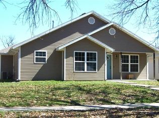 1708 N Locust St, Pittsburg, KS 66762