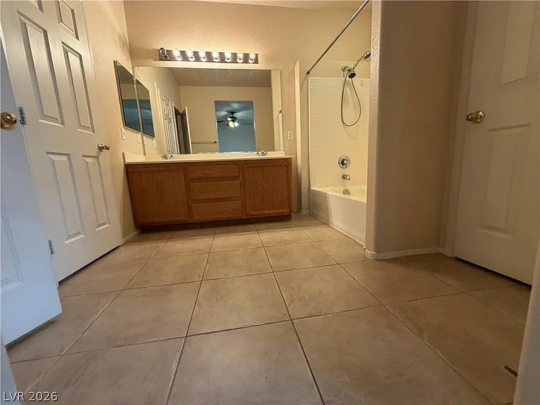 6420 Casamar St #- — Photo 21