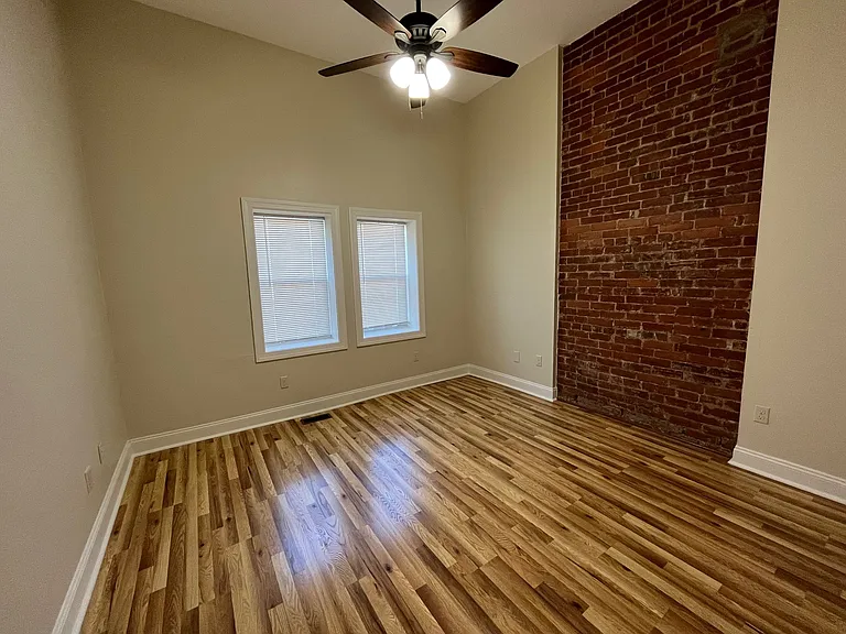 4028 Liberty Ave #1 — Photo 18