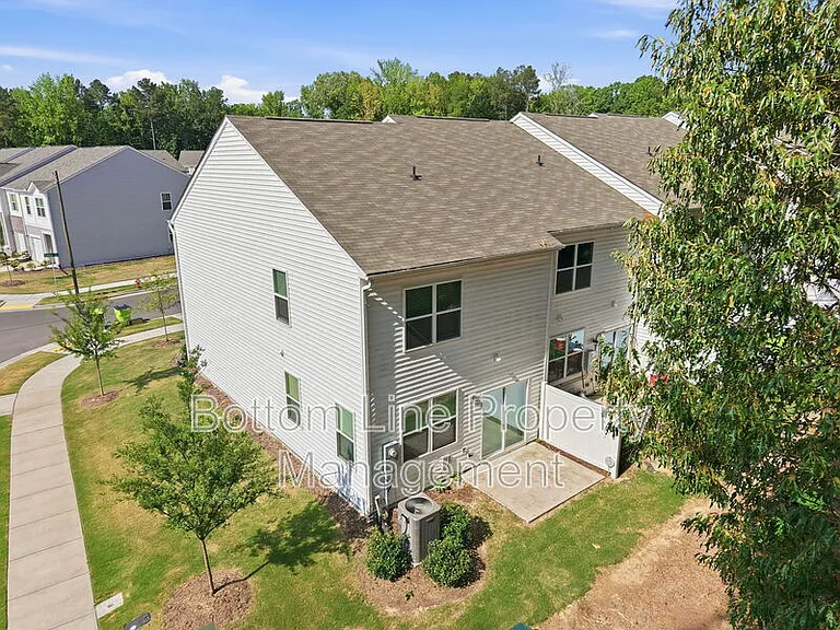 1117 Dakine Dr — Photo 13
