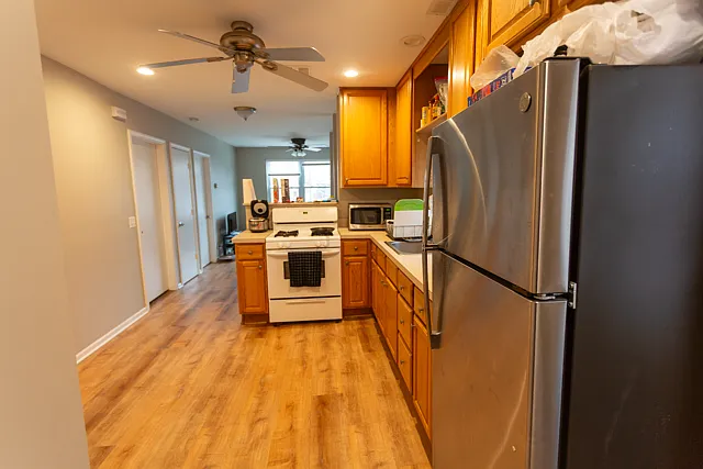 1013 S Laflin St #2 — Photo 8